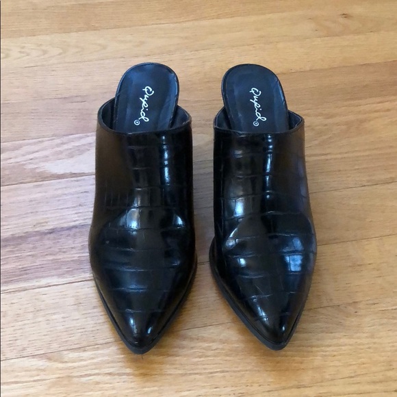 Black Mules size 6.5 - Picture 4 of 7
